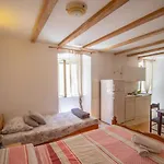 Loriana Apartman