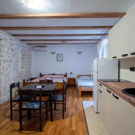 Apartment Loriana