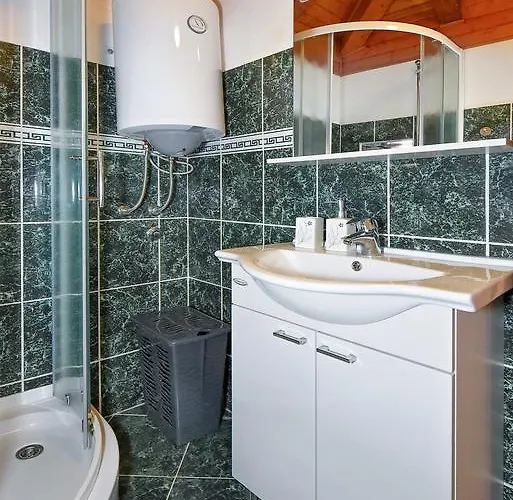 アパート Loriana